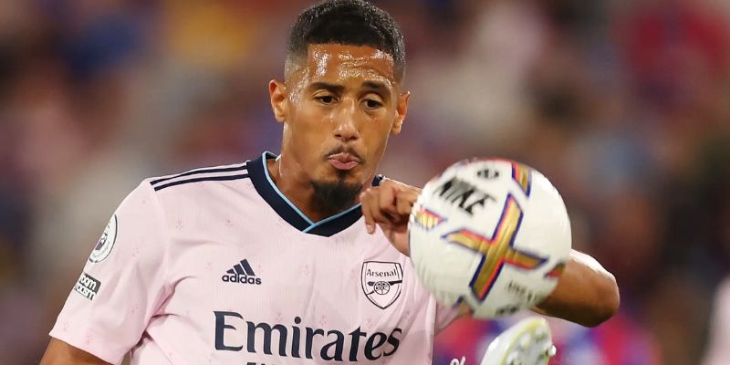 William Saliba – Hậu vệ được kỳ vọng nhất Premier League